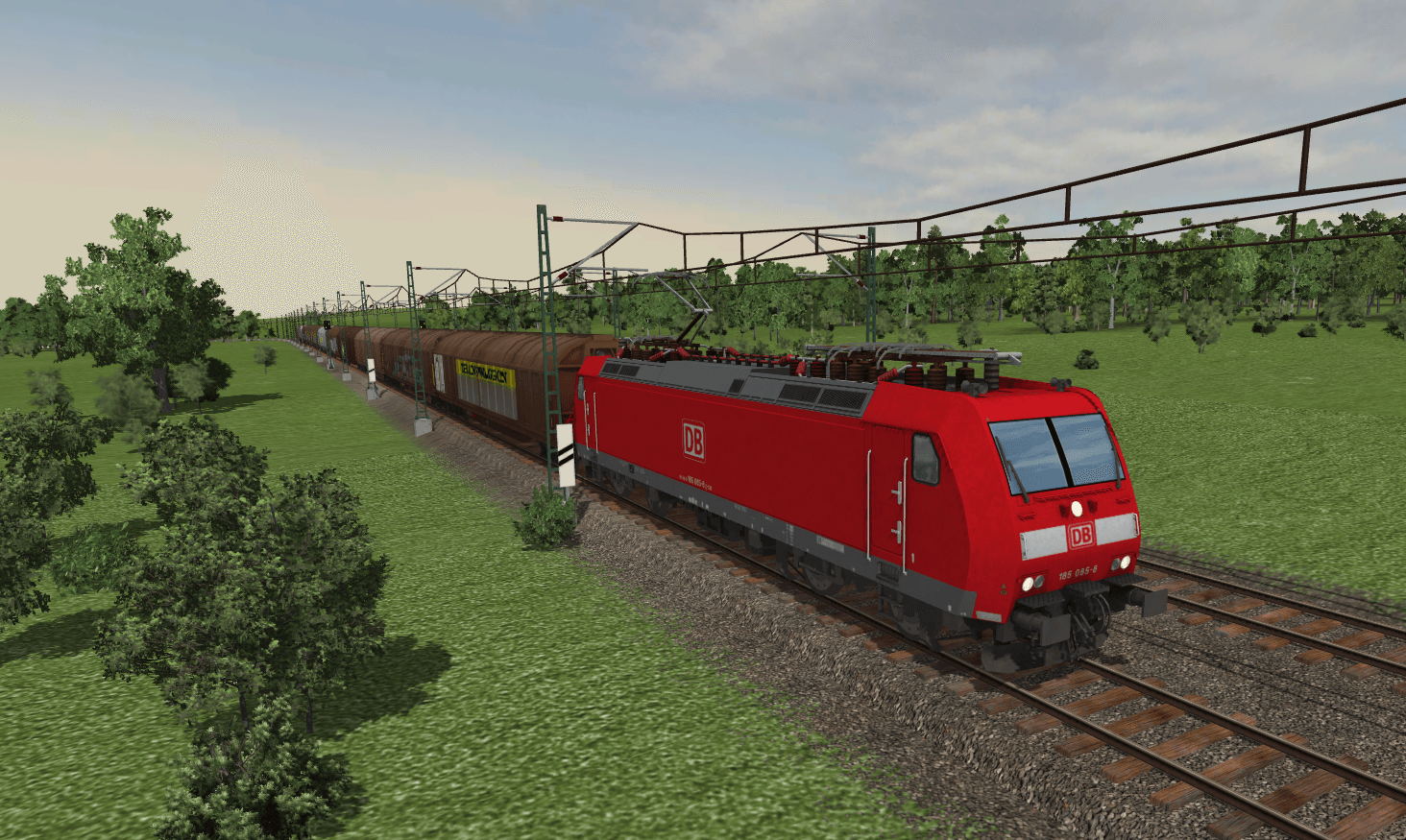 BR 185 mit Habbins Ganzzug
