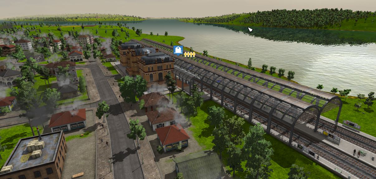 Bahnhof mit Aussicht auf dem Bodensee und dessen Umland.
