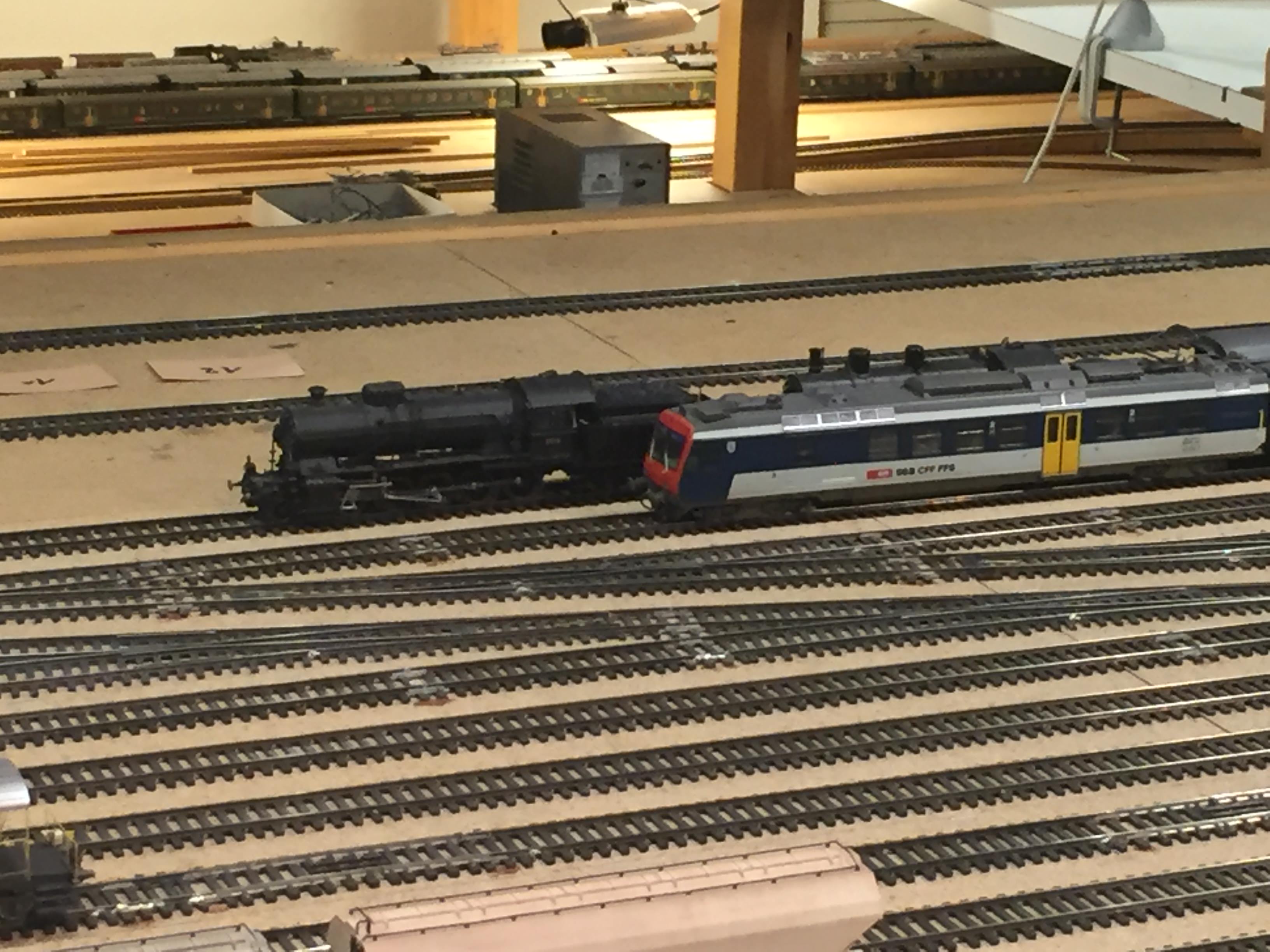 Schattenbahnhof der Kaeserbergbahn Freiburg (CH)