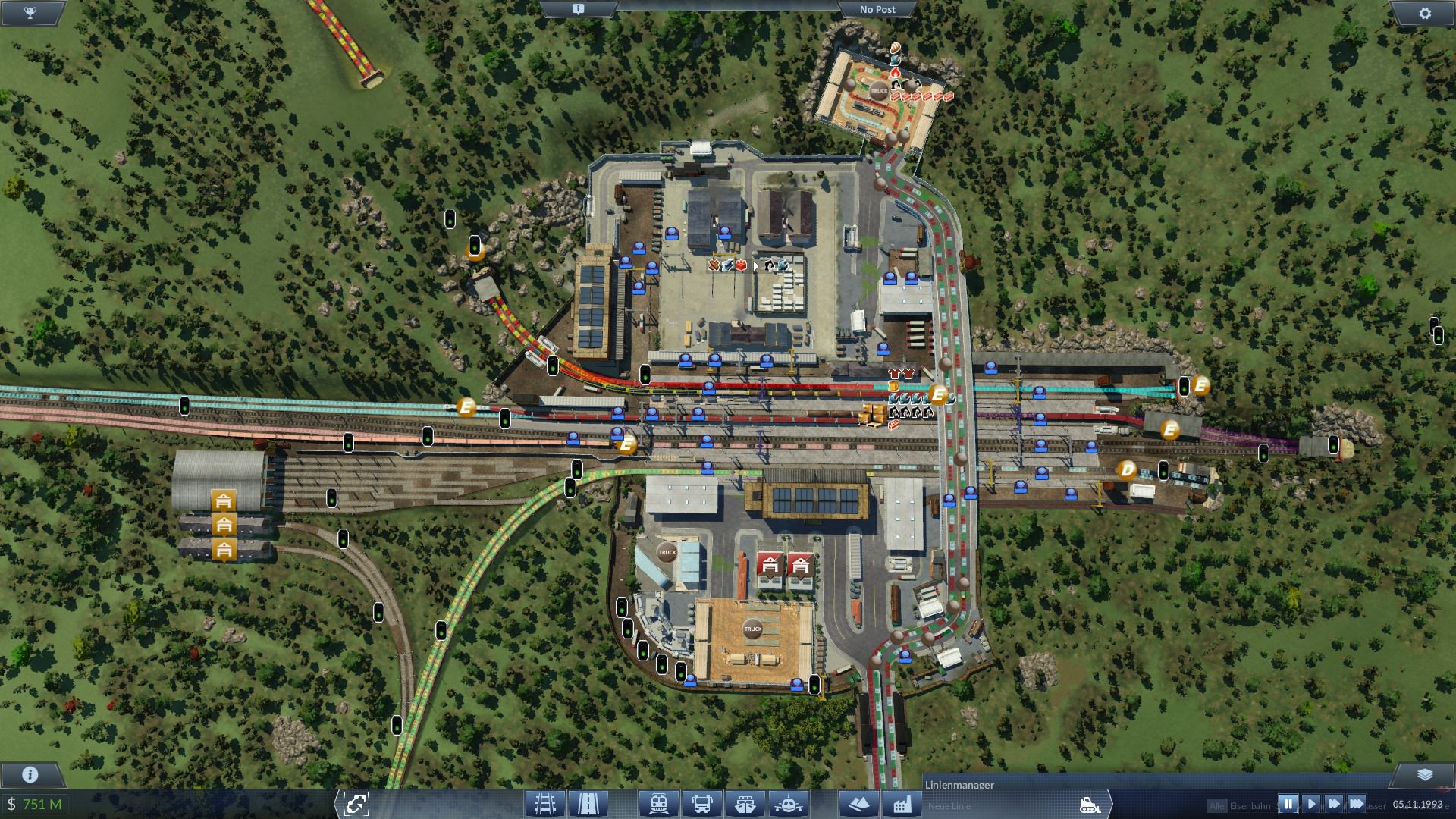 Werkzeugfabrik mit Umschlagplatz Güterbahnhof/LKW Station