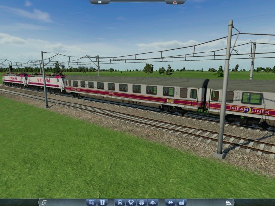 Der erste tf|net Rail DreamLiner mit 2x Traxx2 147