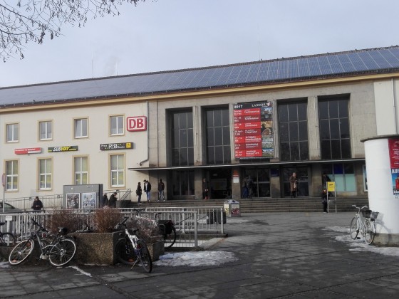 Frontansicht Hauptbahnhof Landshut
