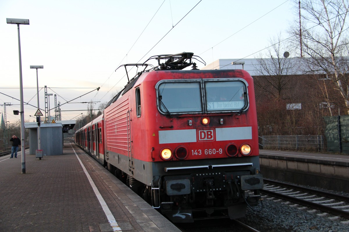 BR143 in Essen-Steele Ost