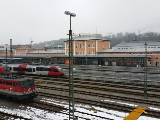 Hbf Passau - Blick auf das Hautpgebäude