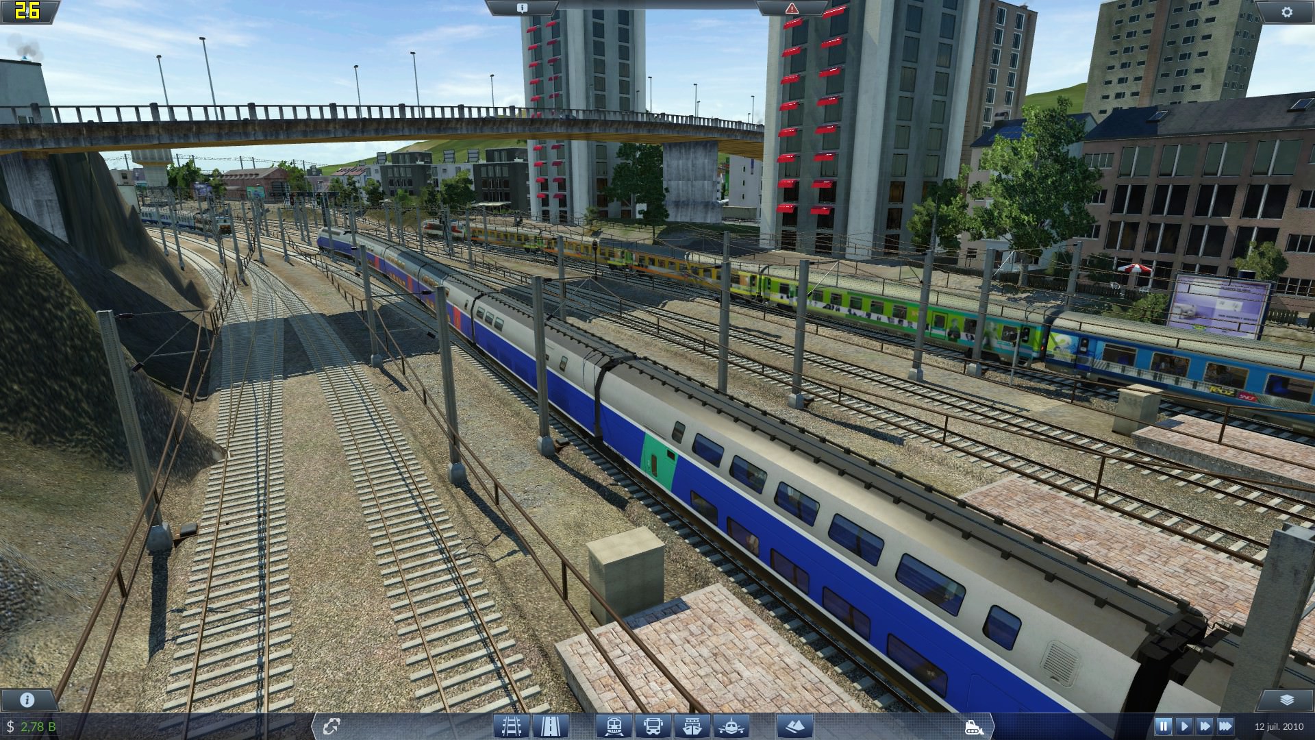 Divers train enter and left the main station....