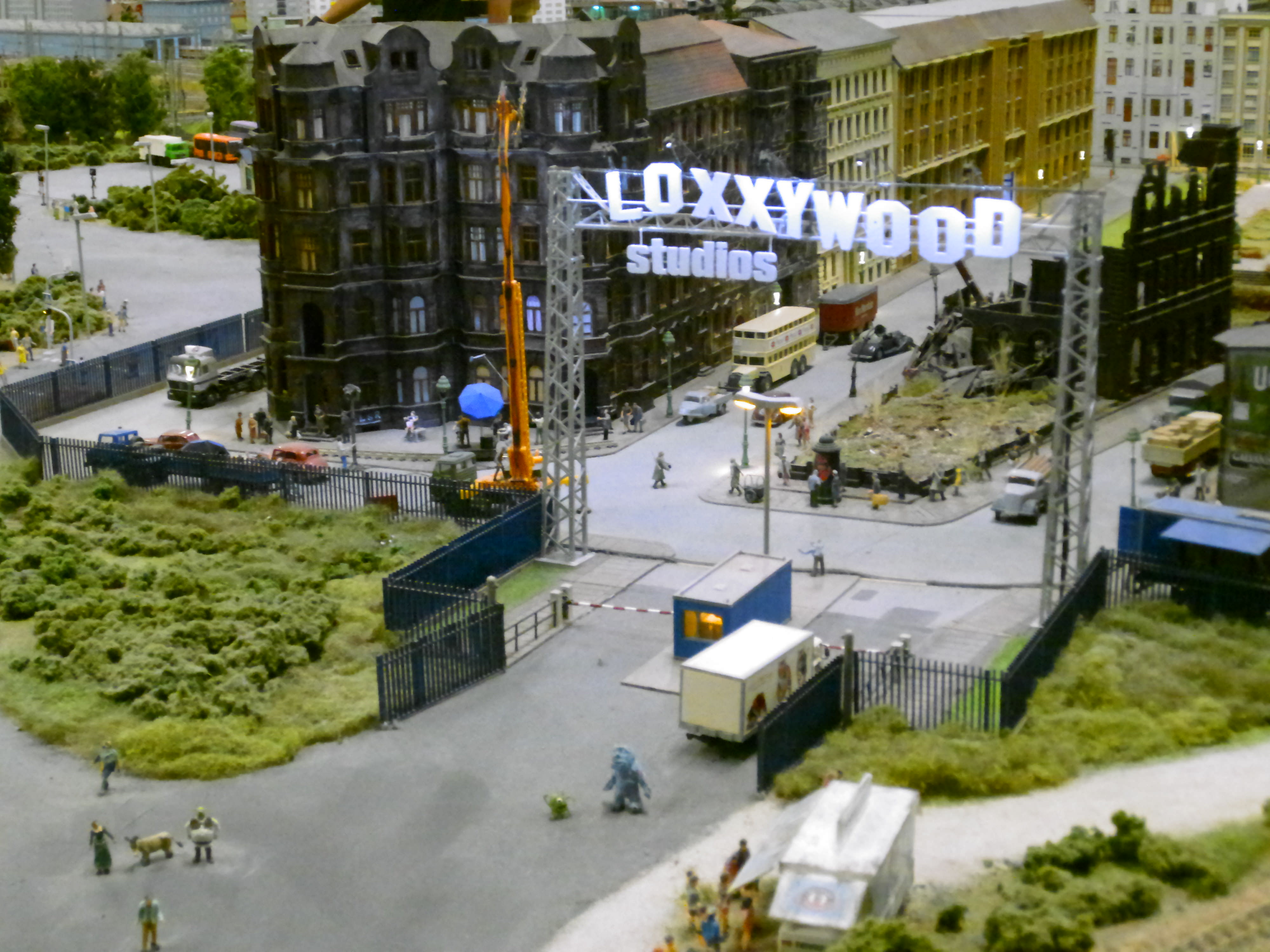 Miniaturtag - Teil 2 "Feinheiten und andere Bilder von der Modellbahn - Loxx"