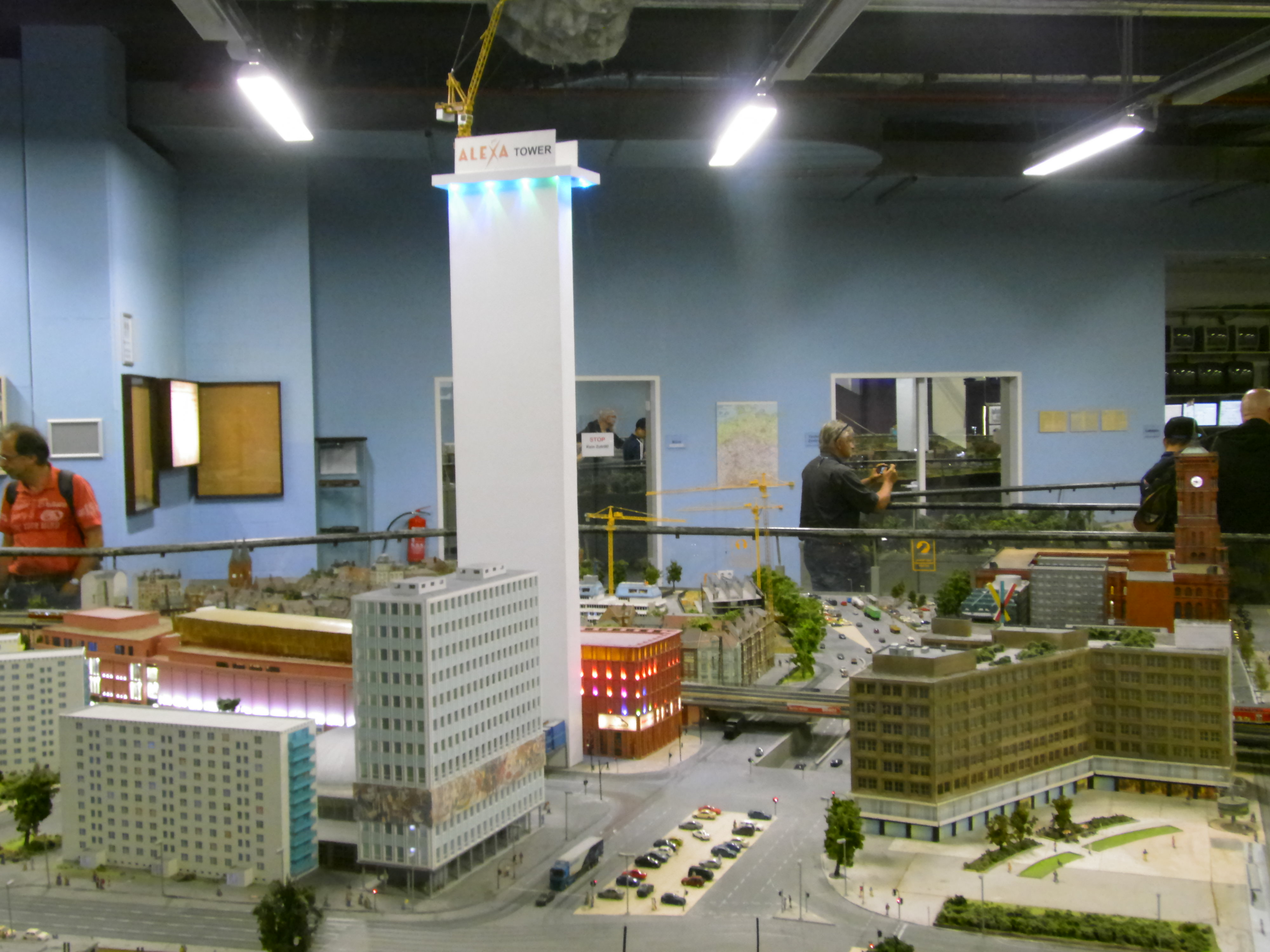 Miniaturtag - Teil 2 "Feinheiten und andere Bilder von der Modellbahn - Loxx"