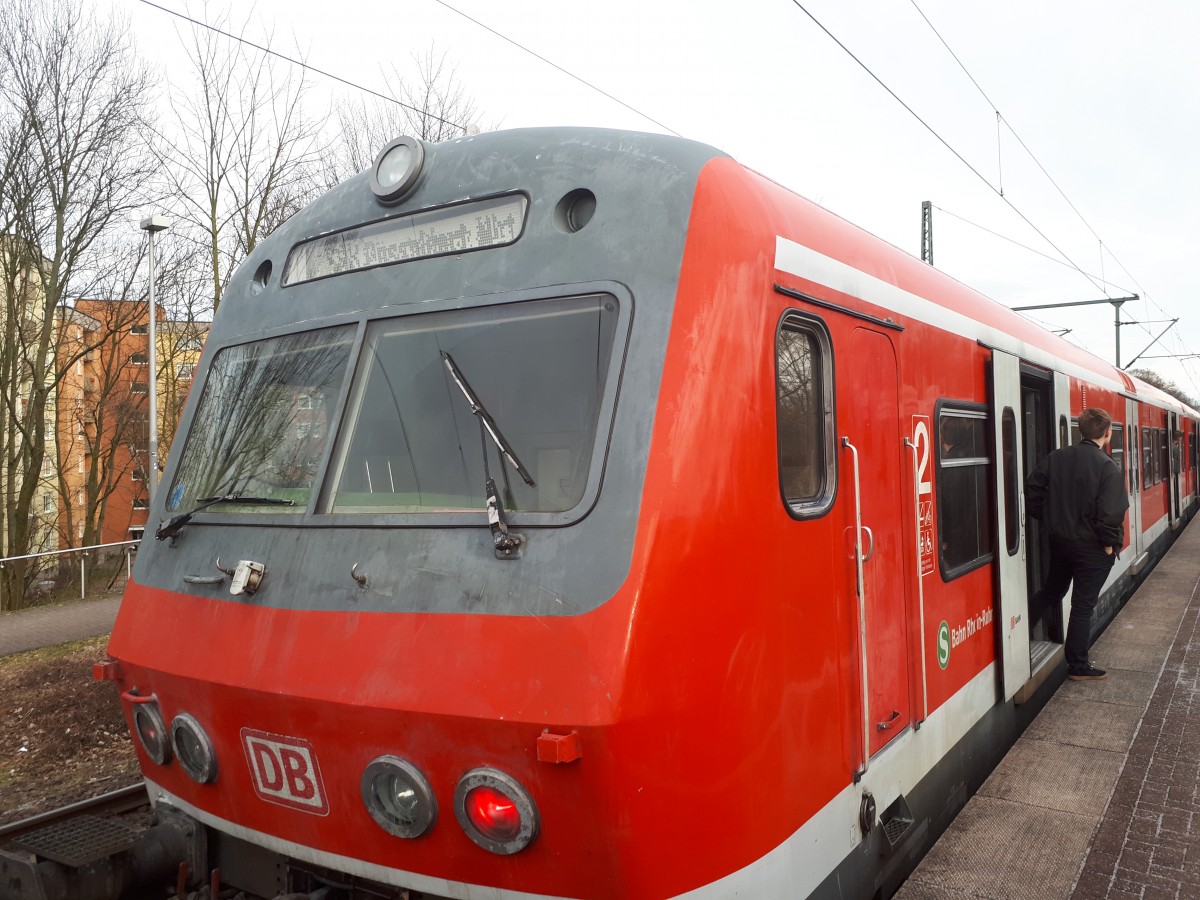 S2 nach Dortmund mit X-Wagen.