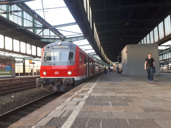 S2 Sonderzug in Duisburg.