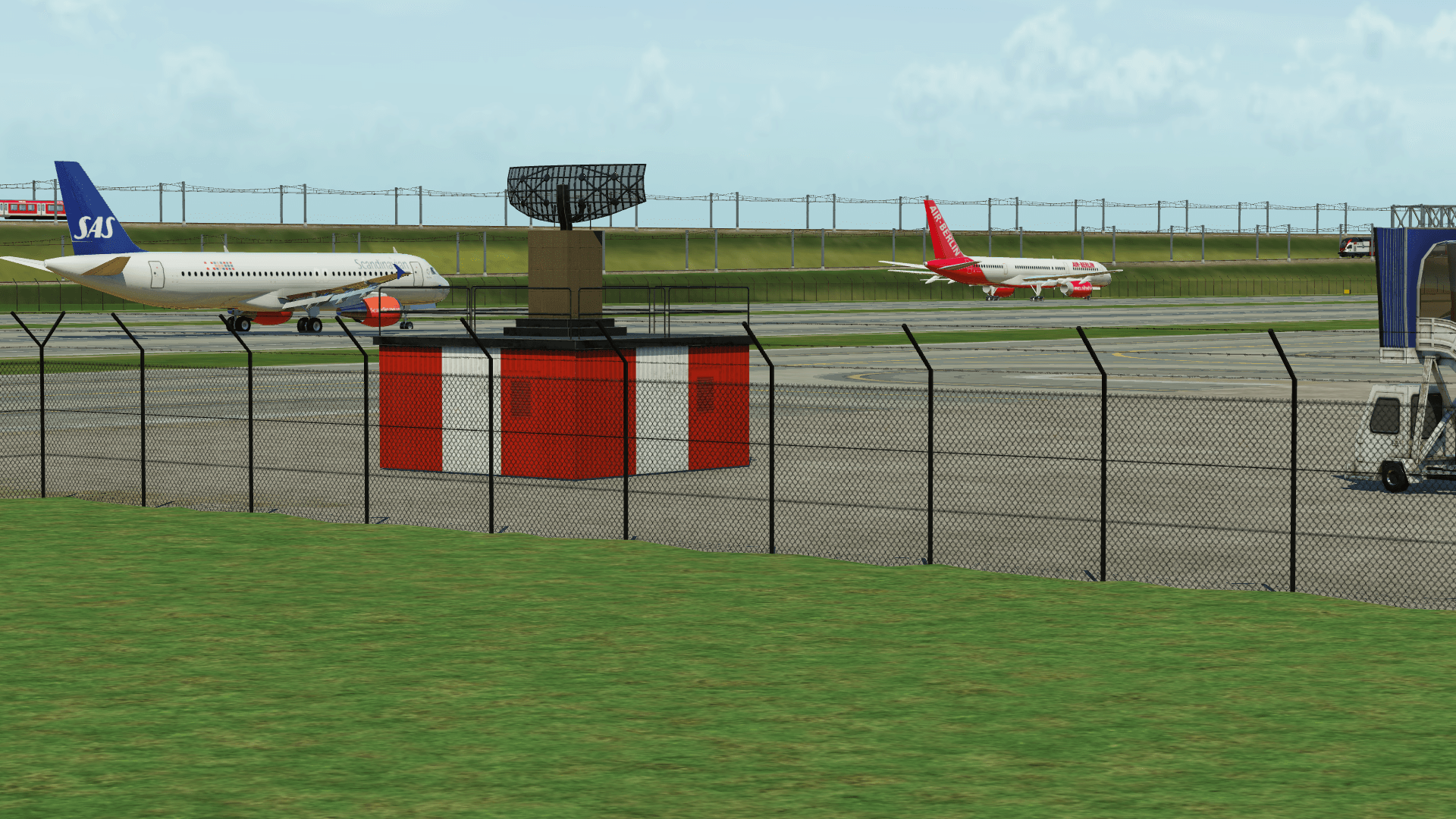 SAS A320 am Starten und Air Berlin 757-200 am Landen