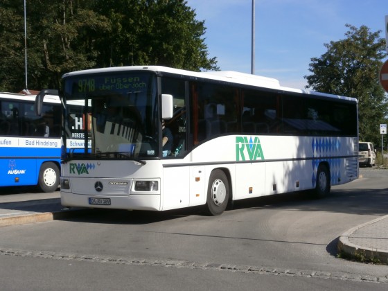 Mercedes-Benz Integro der RVA Oberstdorf im Ausflugsbus-Design