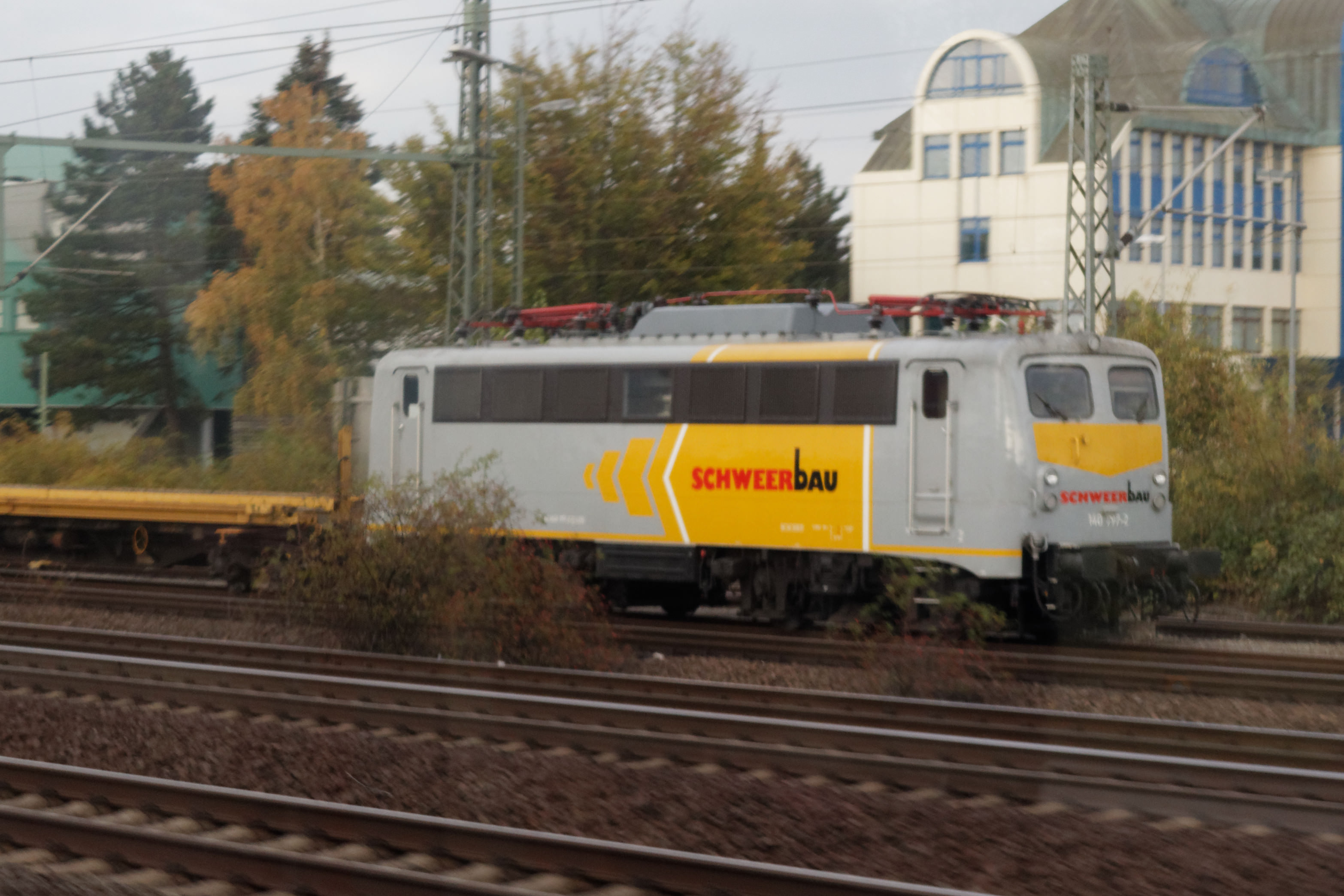 Eine 140 im Einsatz bei Schweerbau