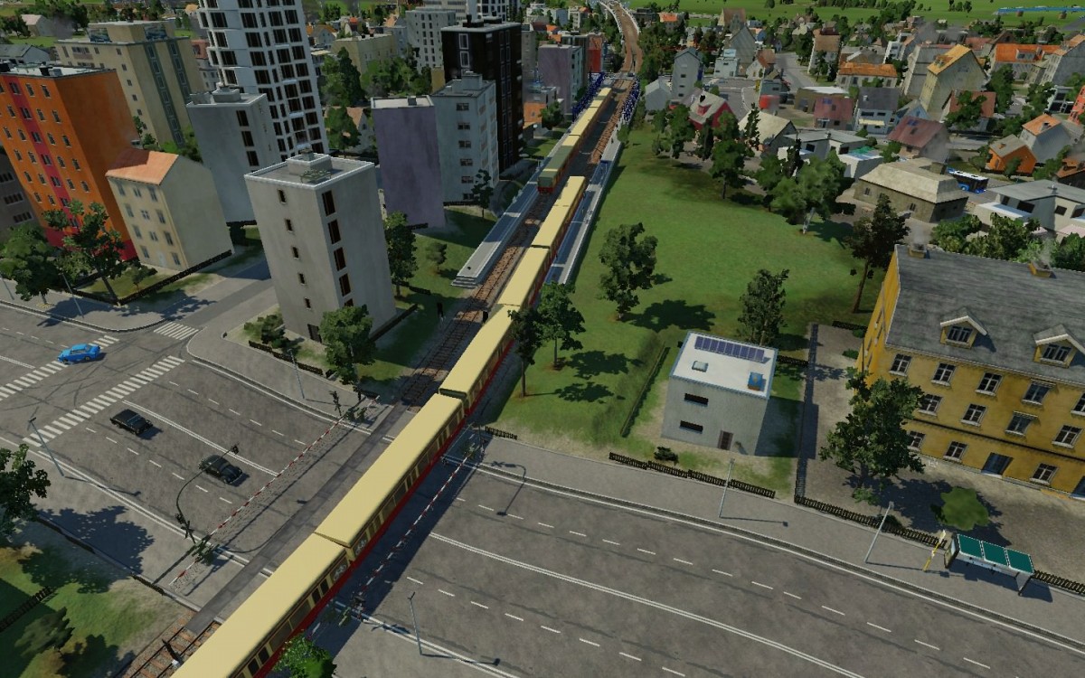 Bahnhof mit Bahnübergängen eingekesselt