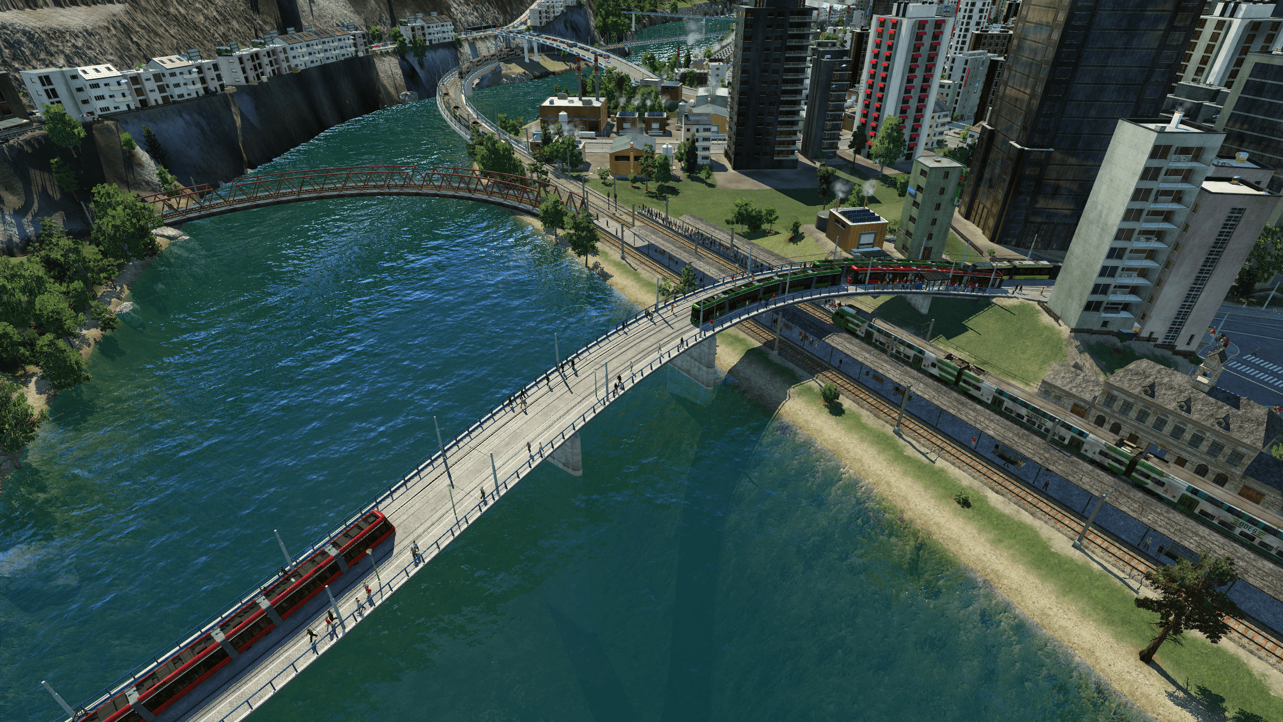 Viel Verkehr am Bahnhof Interlaken West