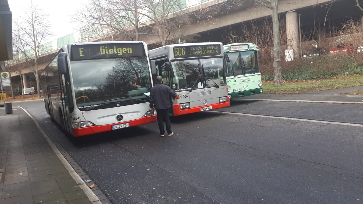 Drei Bus Generationen der Stadtwerke Bonn