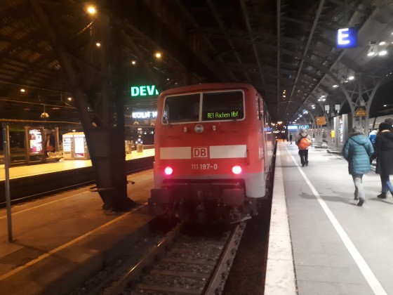 RE1 mit 111 in Köln.