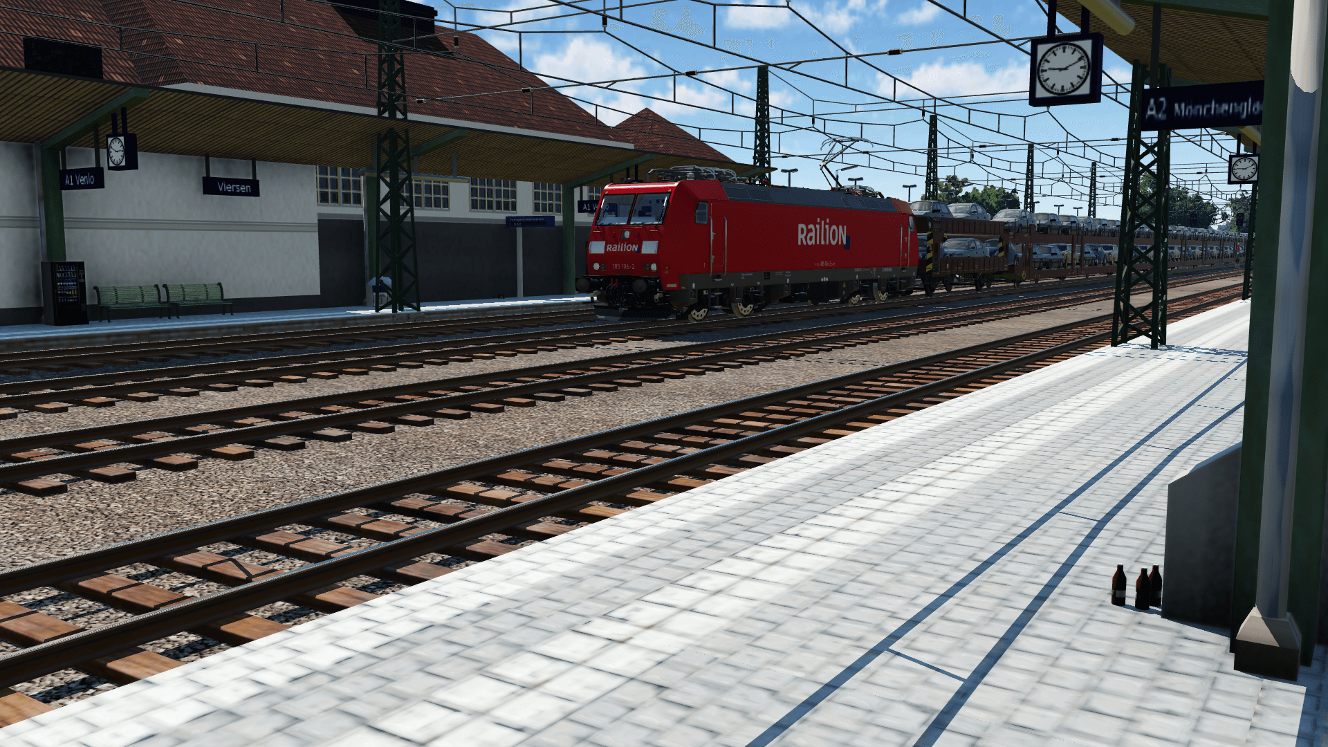 Güterzug bei der Durchfahrt