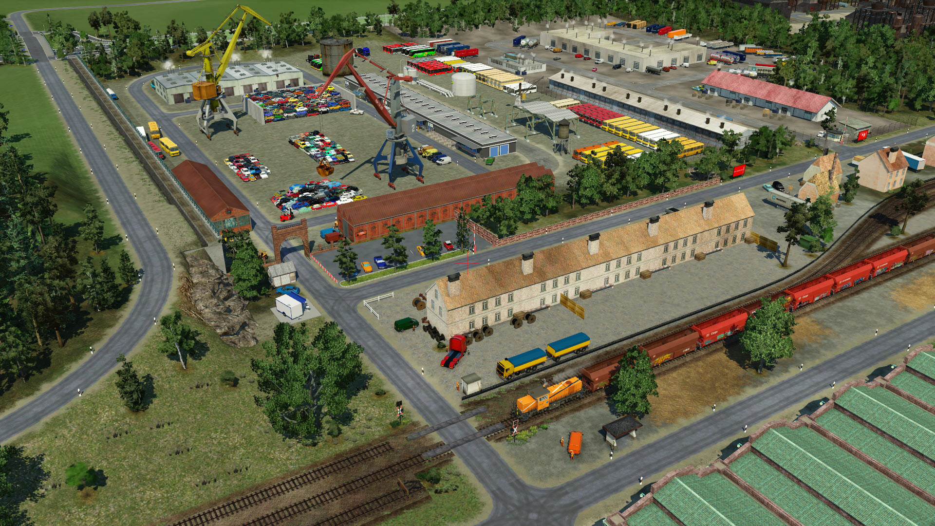 Vossloh G800BB der Firma Northrail entlang dem Schrottplatz