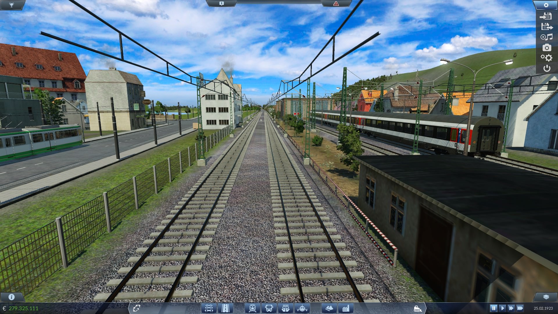 Trotz Zaun bauen die aber schon sehr knapp an die Bahntrasse ^^