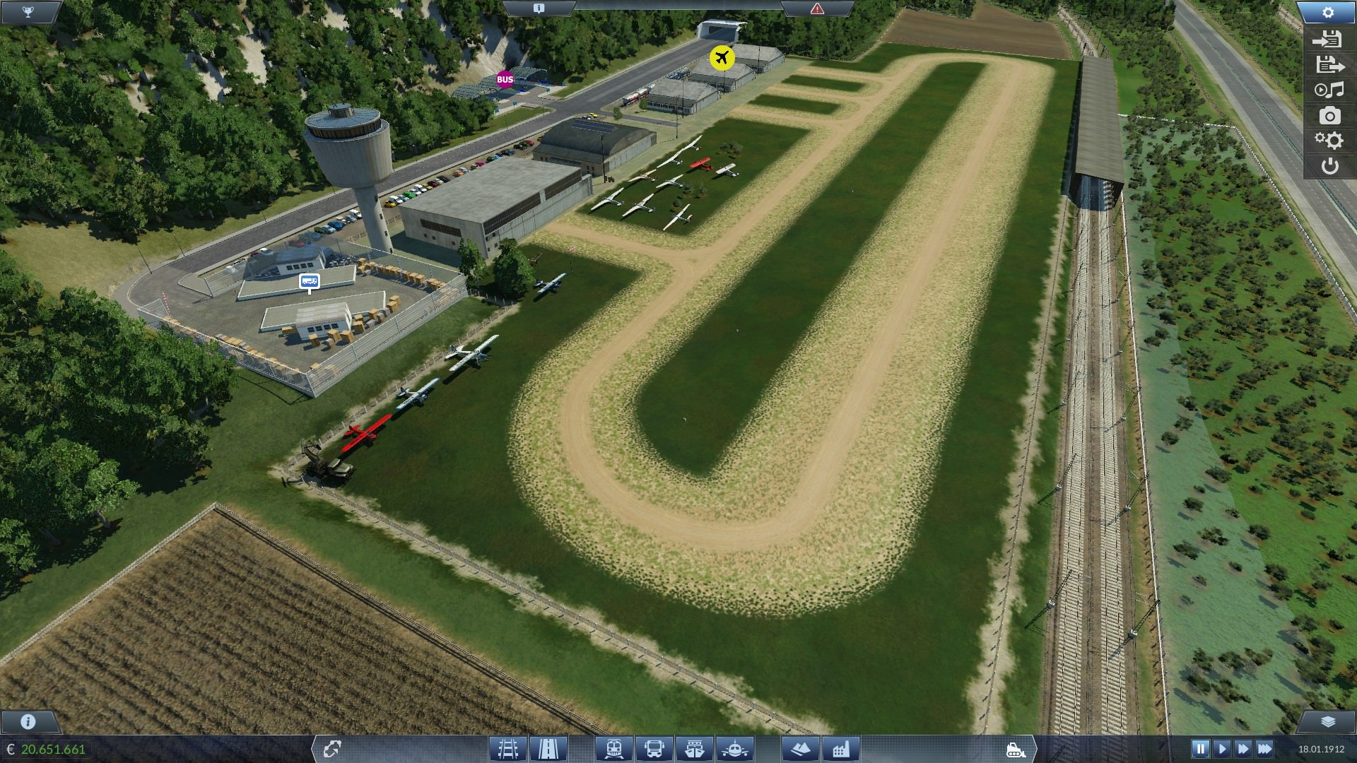Kleiner Privatflugplatz und Flugschule 2