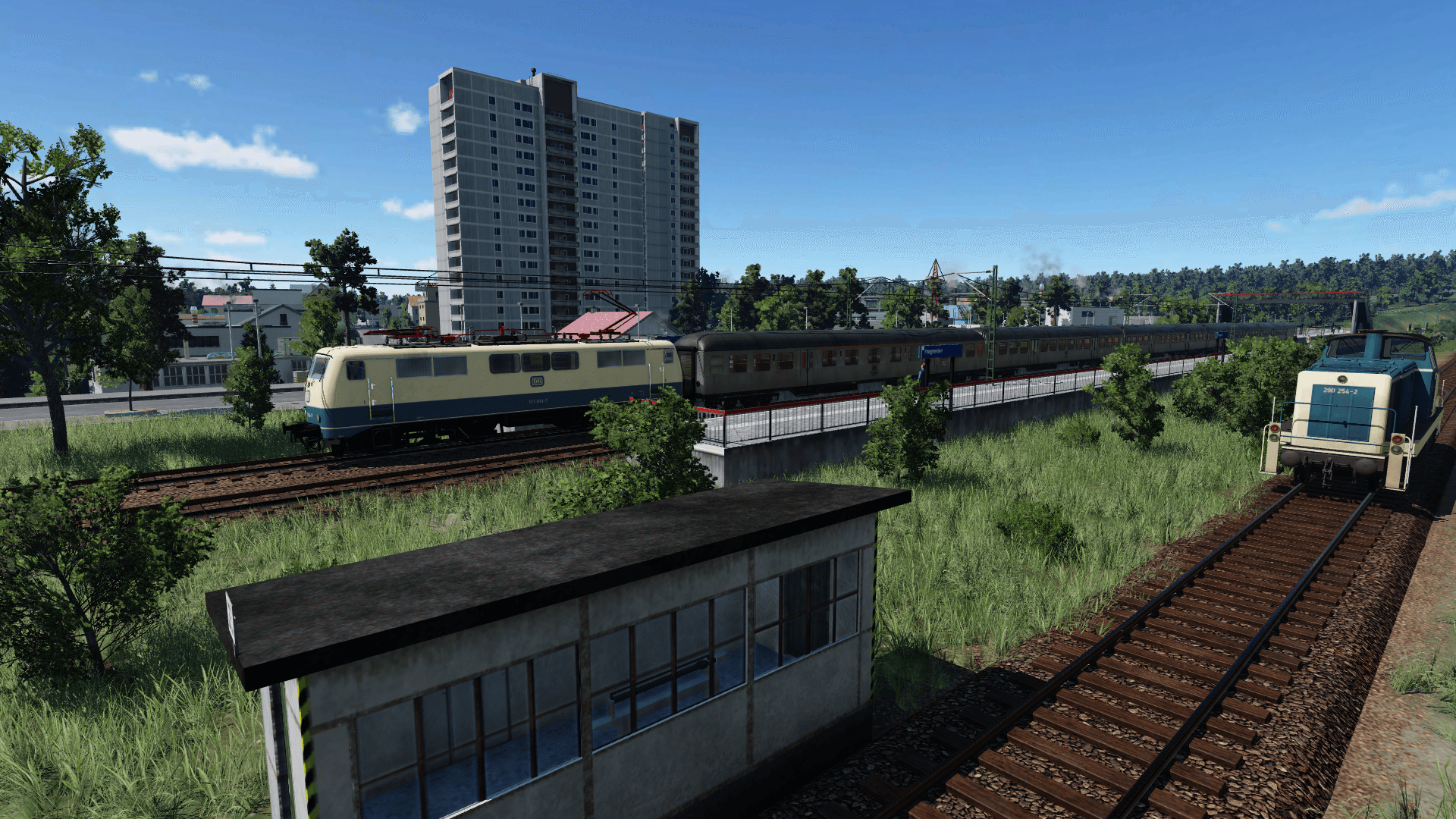Re 4 bei der Ausfahrt aus dem Bahnhof Wehmingen in richtung Hannover HBF (1977)