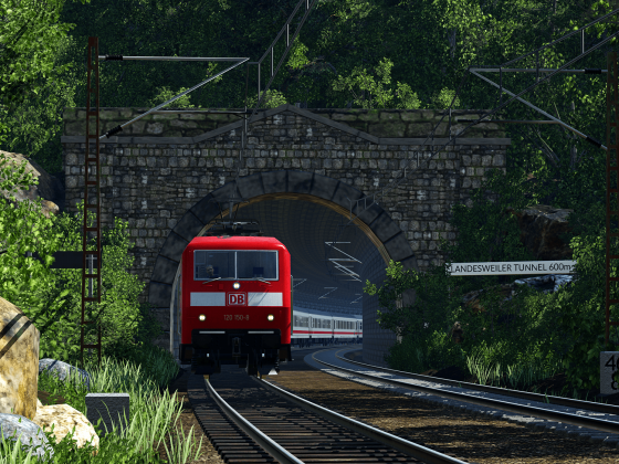 LR2618 beim verlassen des Tunnels