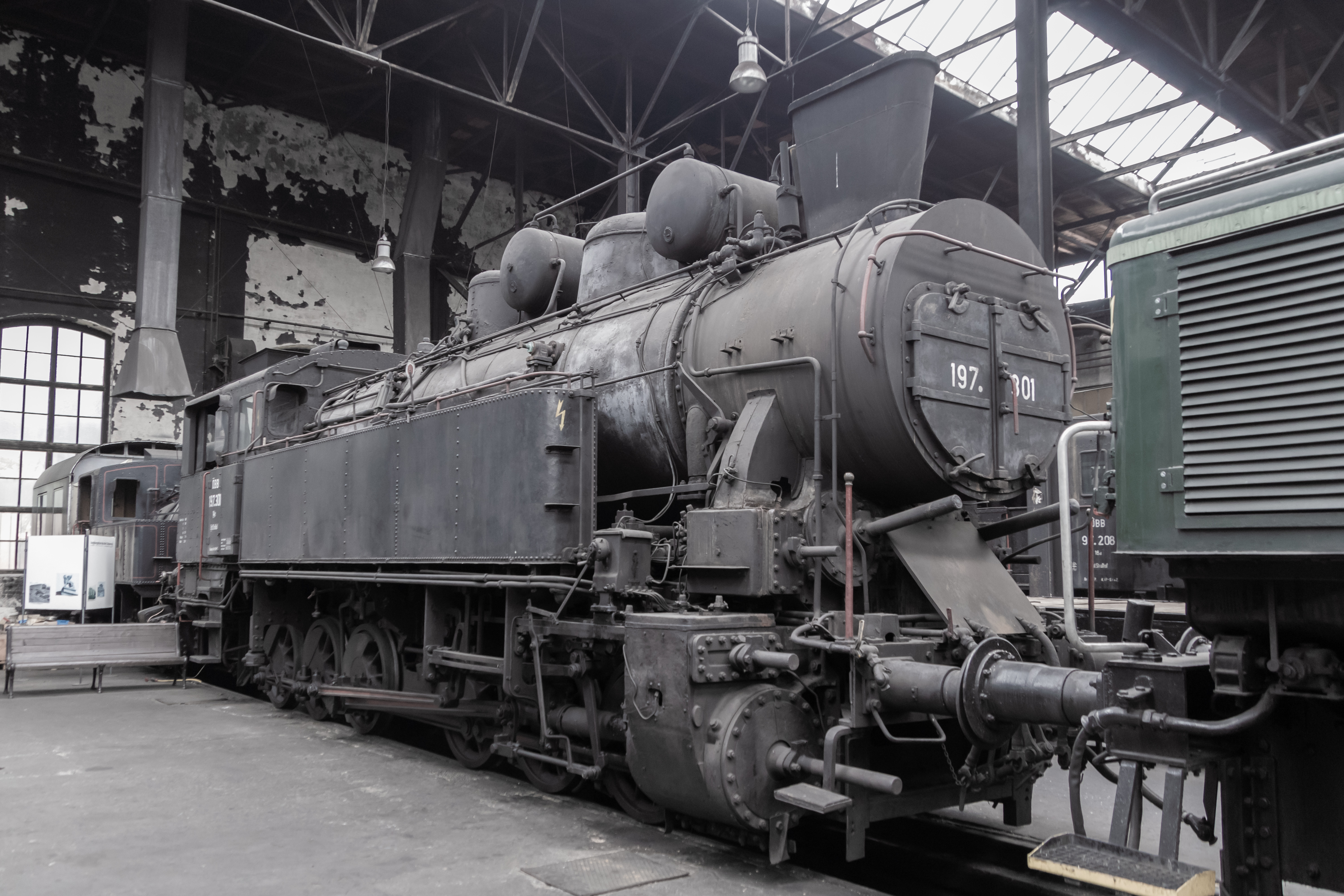 Zuhinterst im Heizhaus versteckt sich die 197 301