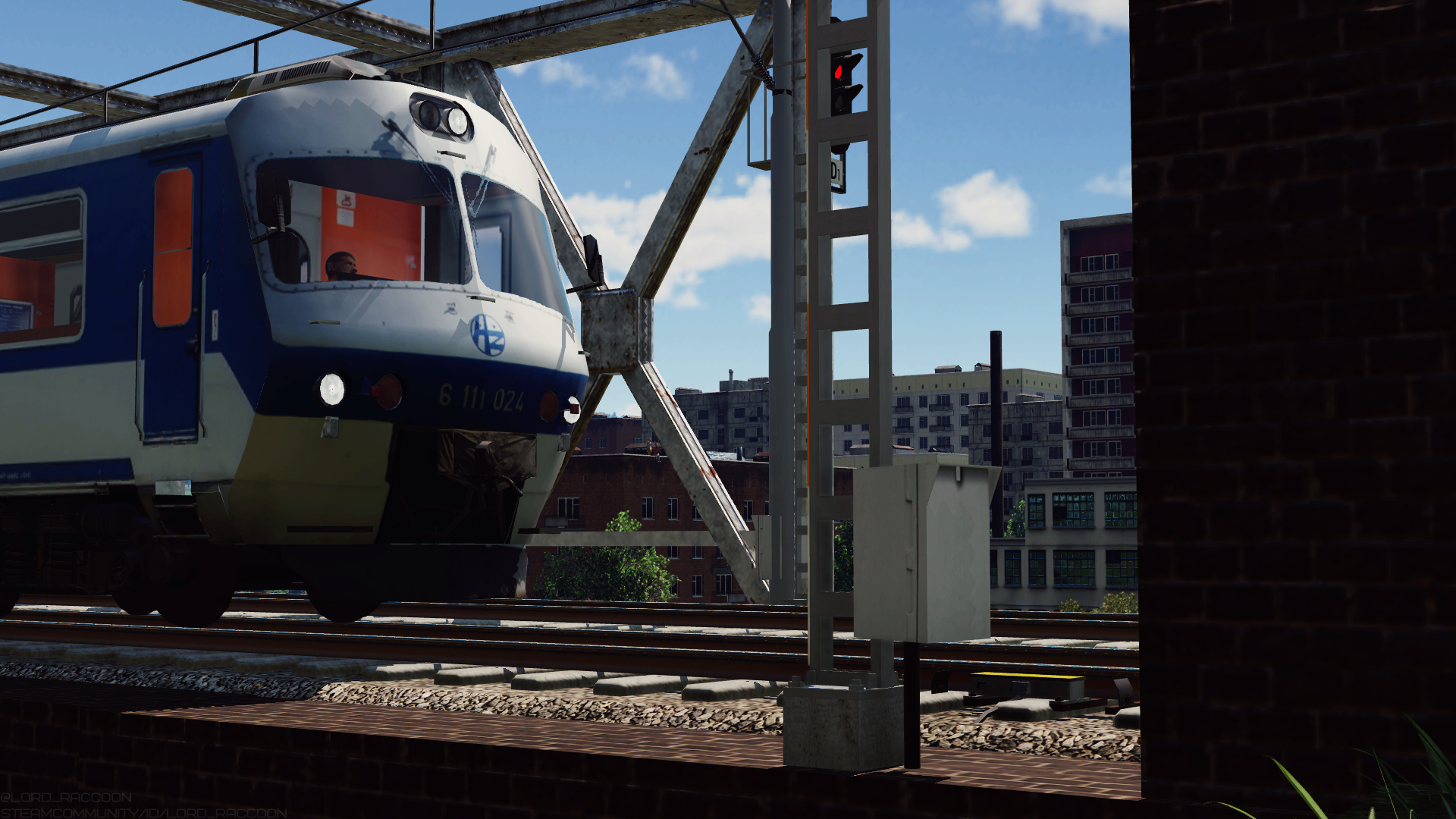 HZ 6111 leaving the city