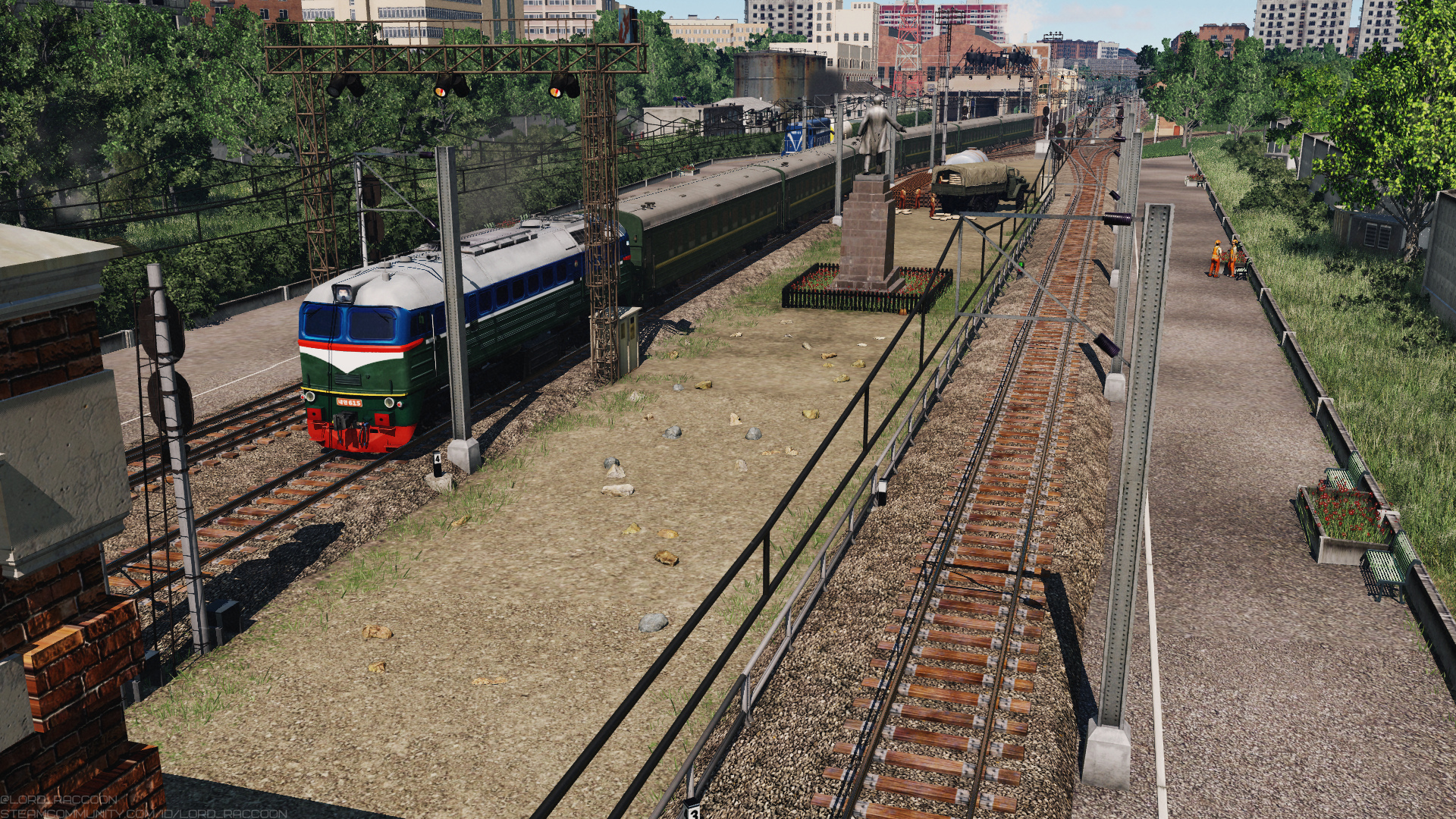 DPRK M62 leaving the main station