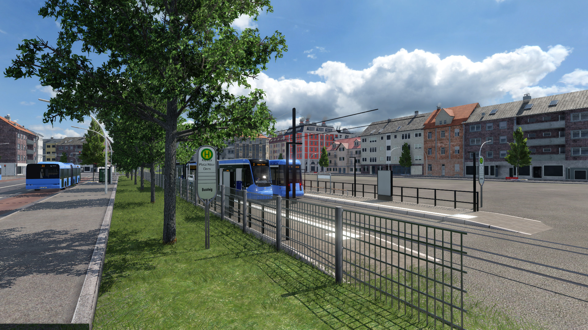 Straßenbahnen begegnen sich am Domplatz