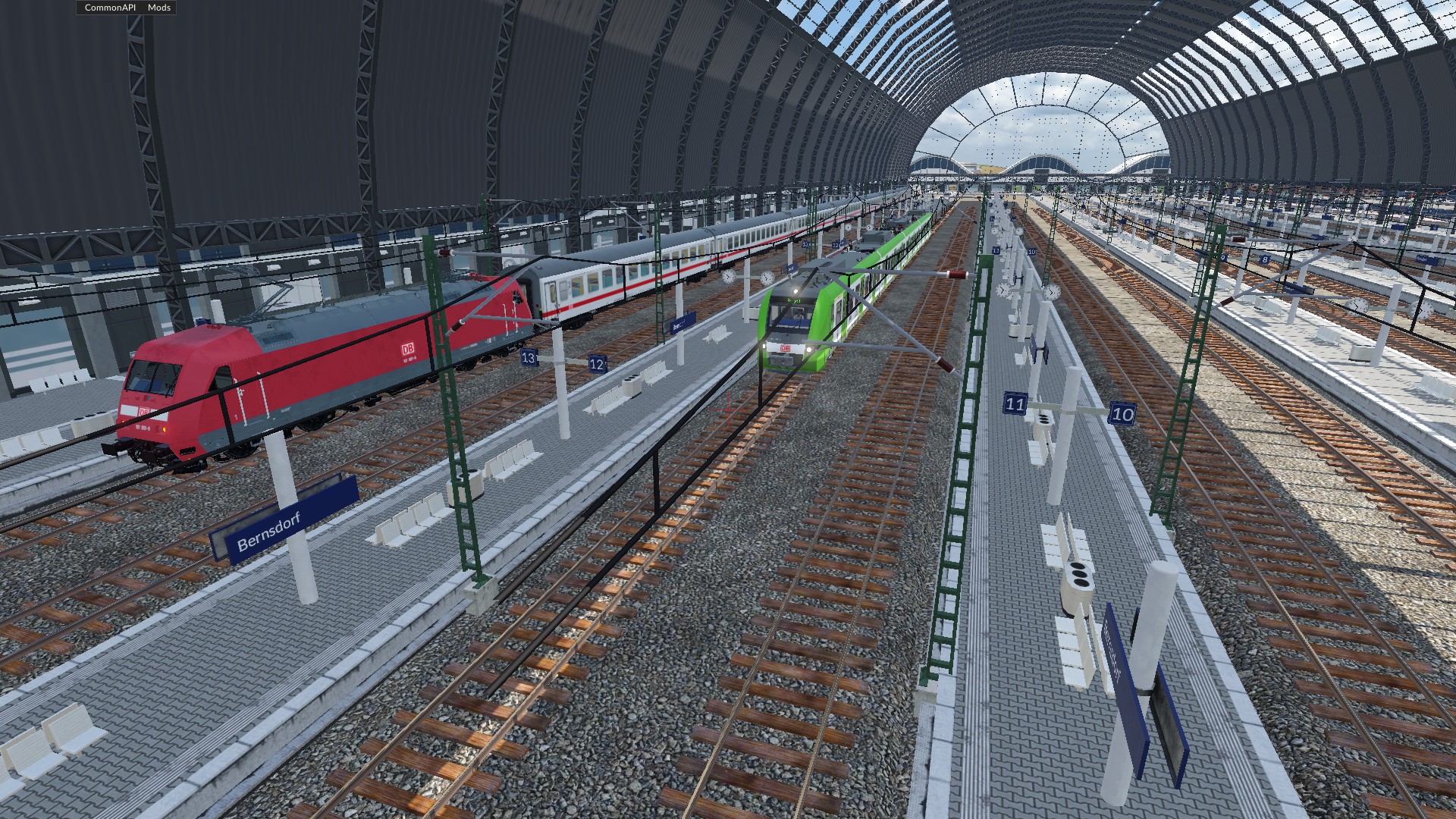 Erste Züge am Bahnhof Bernsdorf