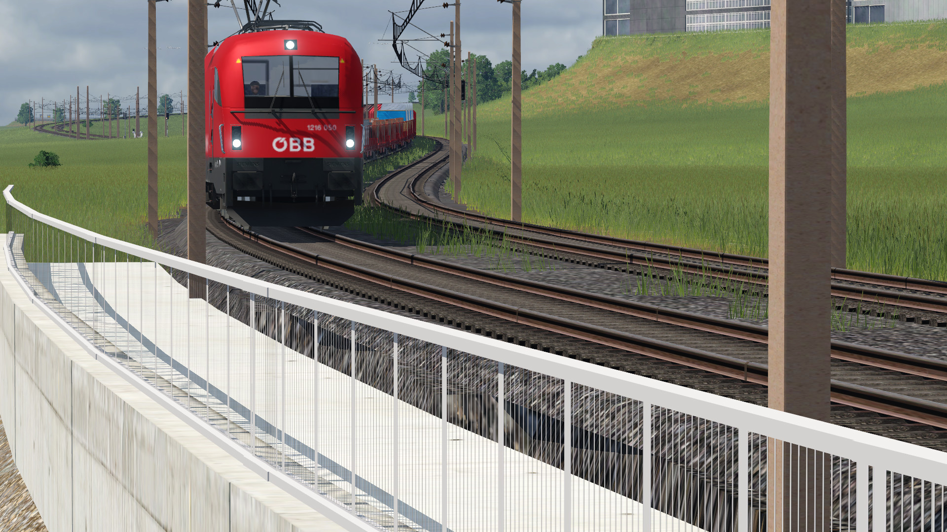 1216 mit Güterzug
