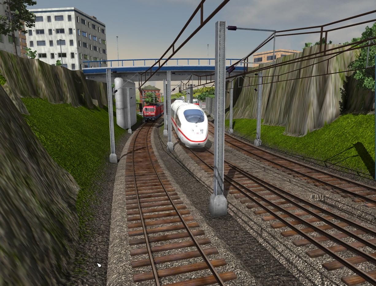 InterCityExpress durch den CityBahnKanal.