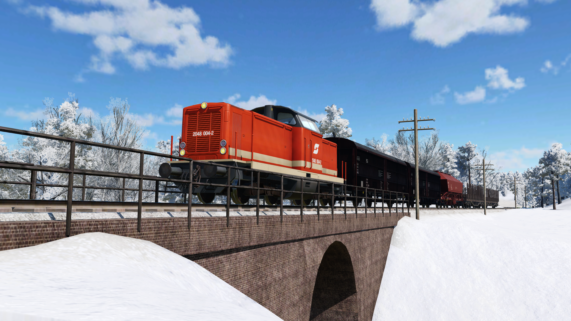 ÖBB 2048.004-2 mit kurzem Güterzug