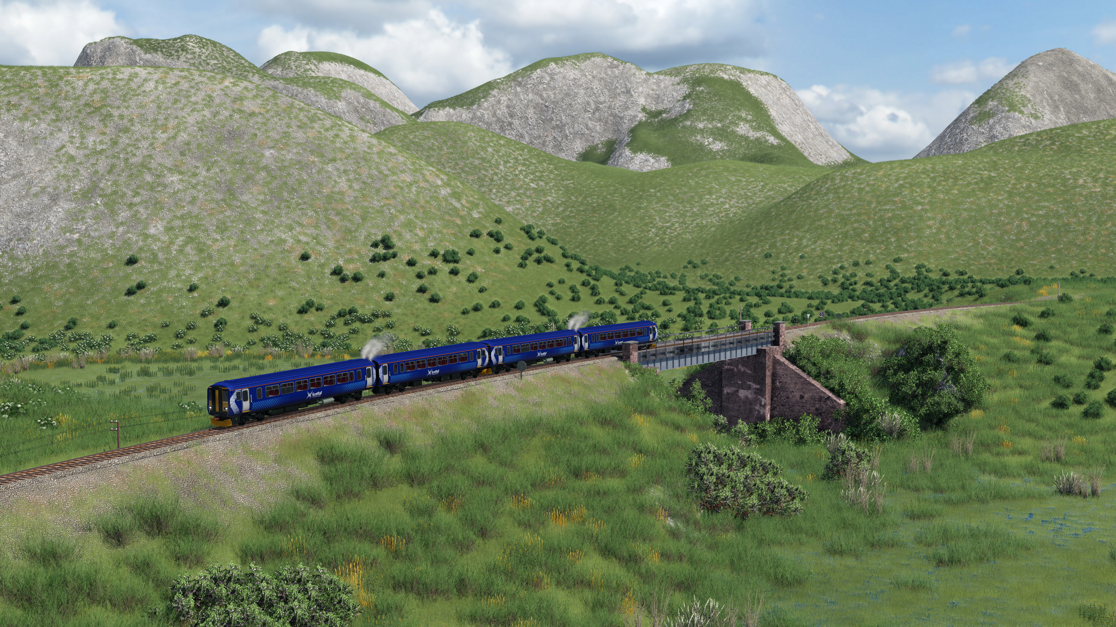 Class 156 unterwegs im schottischen Moor