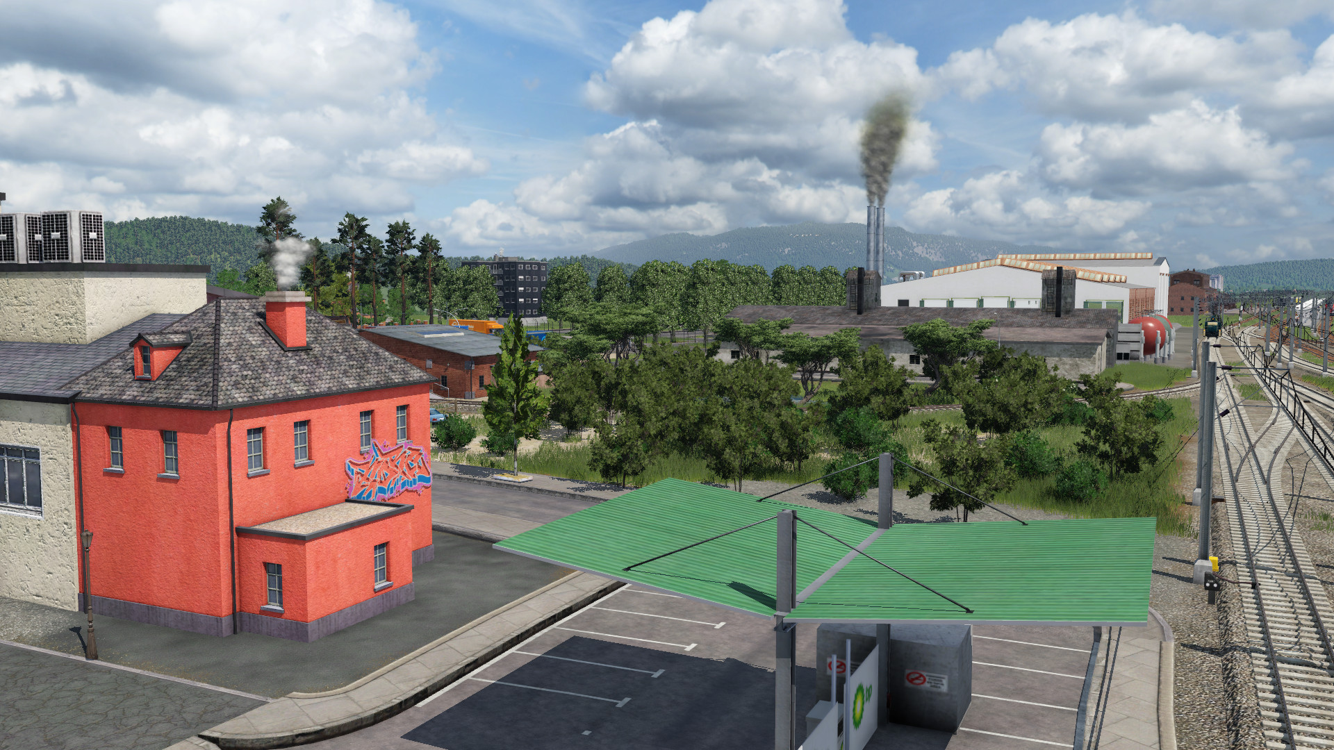 Oxil Vorplatz mit Tankstelle
