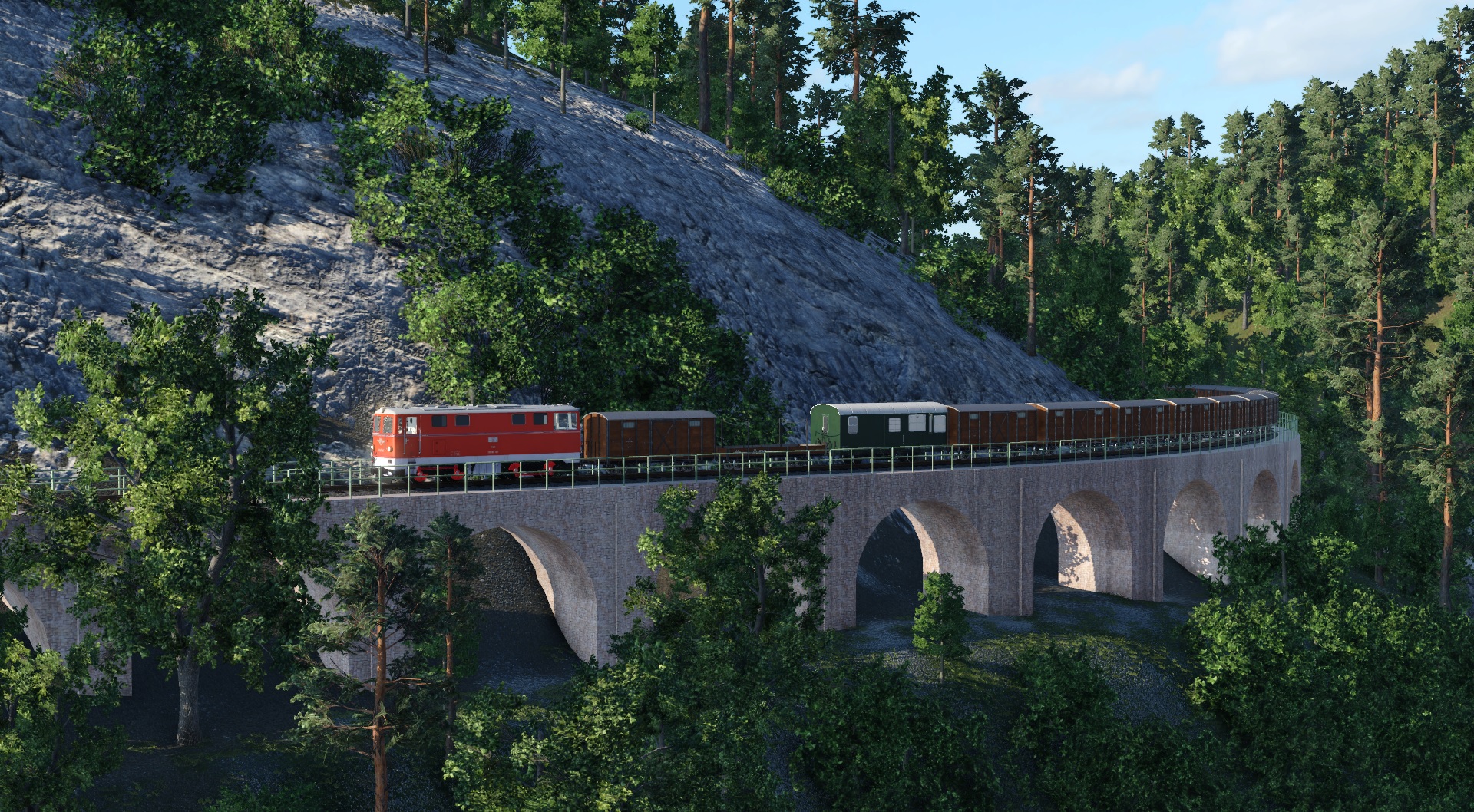 Güterzug auf dem Egger Viadukt