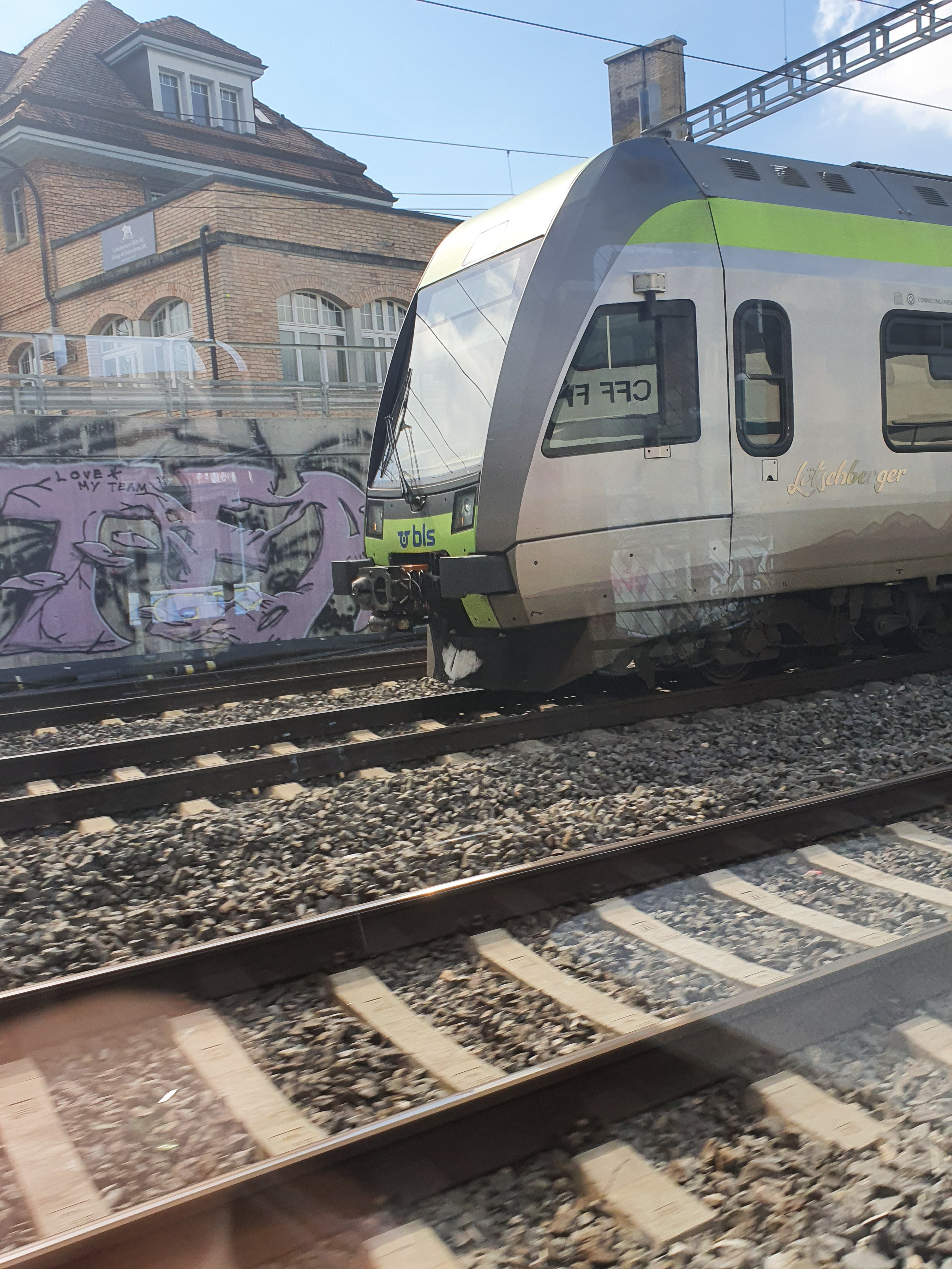 Parallelausfahrt aus Bern