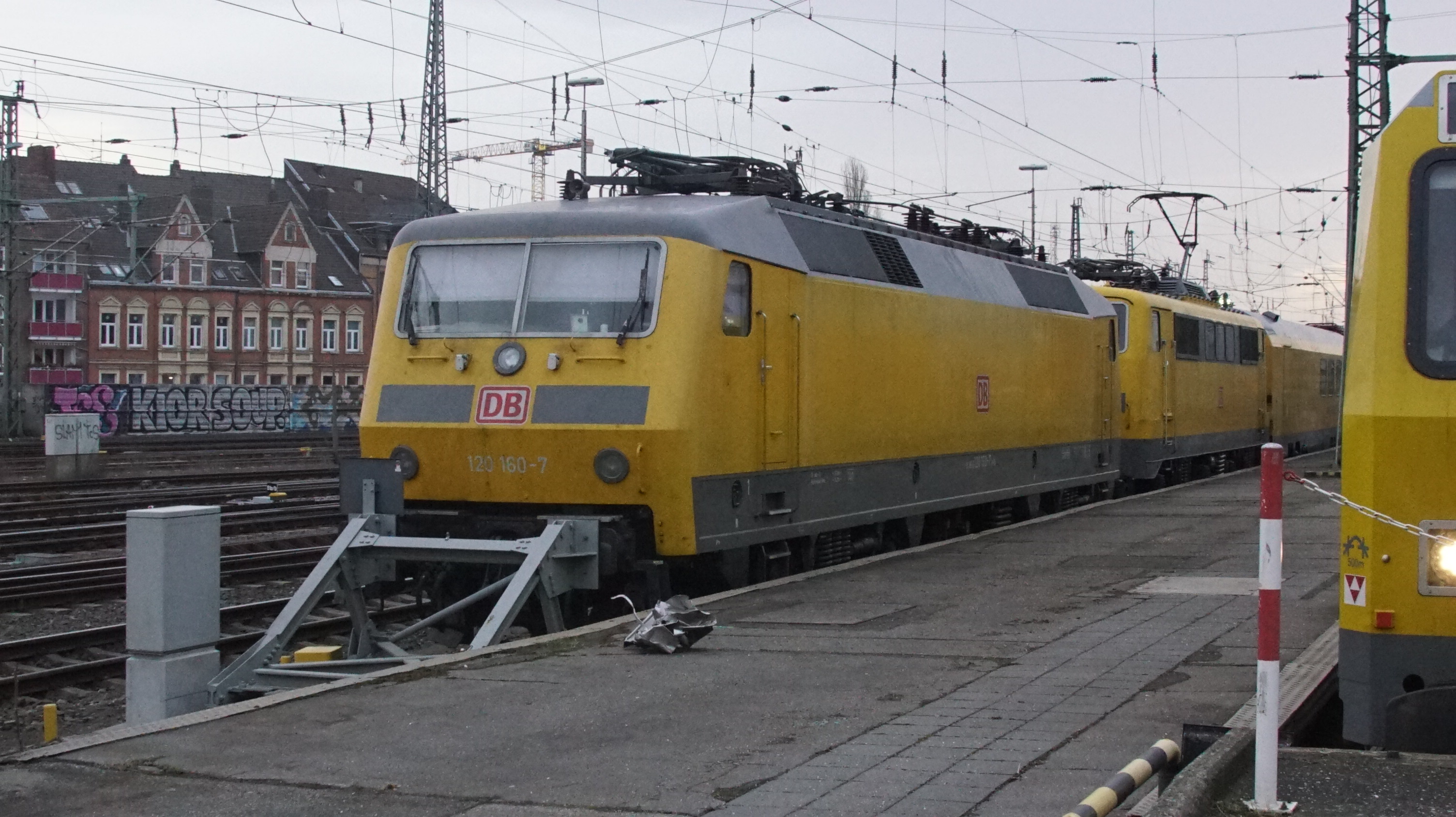 Br 120 von DB System in Hannover HBF
