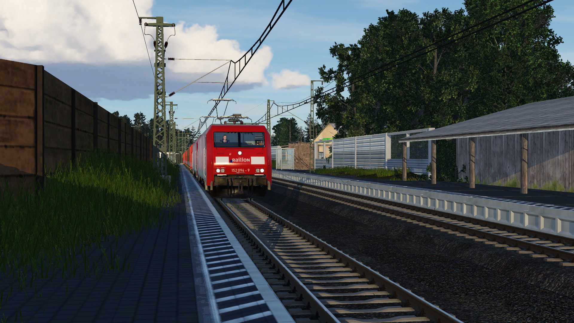 BR 152 von Railion in Doppeltraktion bei Regensburg-Prüfening