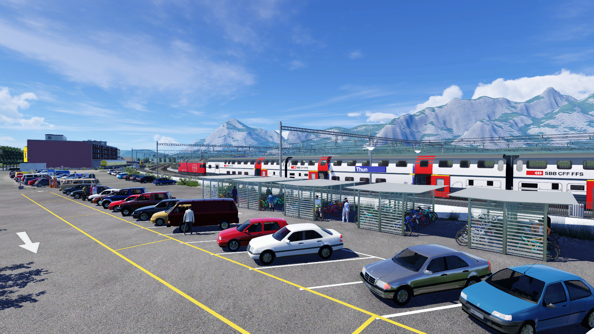 "IC 8" Richtung Brig am Bahnhof Thun