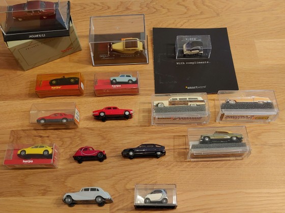Diverse H0-Autos aus den 90er Jahren