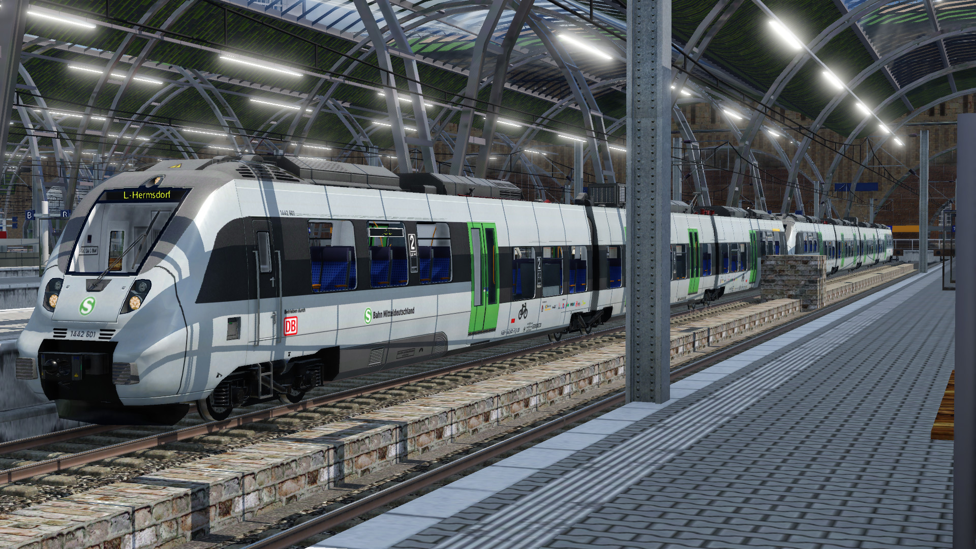 S-Bahn wartet in Leipzig HBF auf Abfahrt