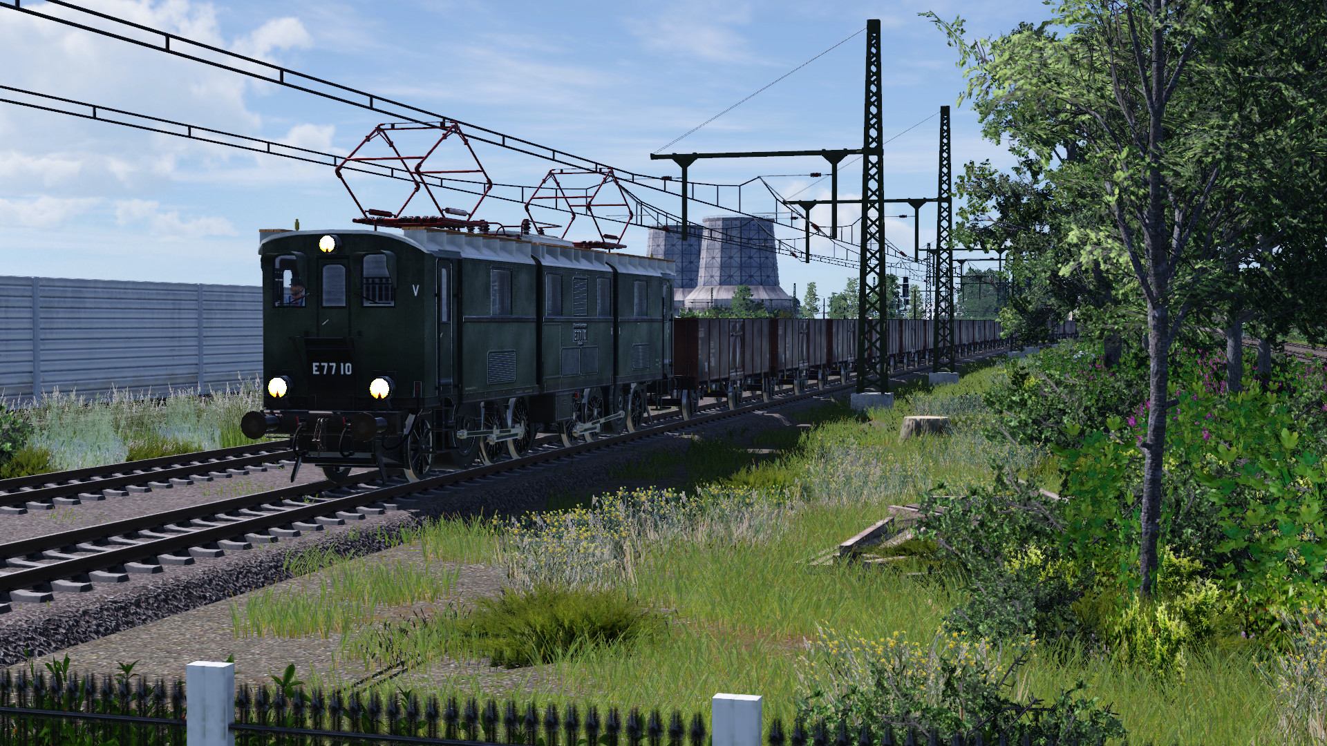 E77 10 als Fotogüterzug unterwegs, ach ja die alten Zeiten...