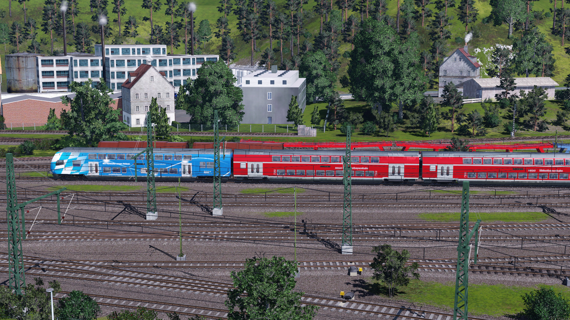 SüdostBayernbahn bei der Einfahrt in Schwarzach.