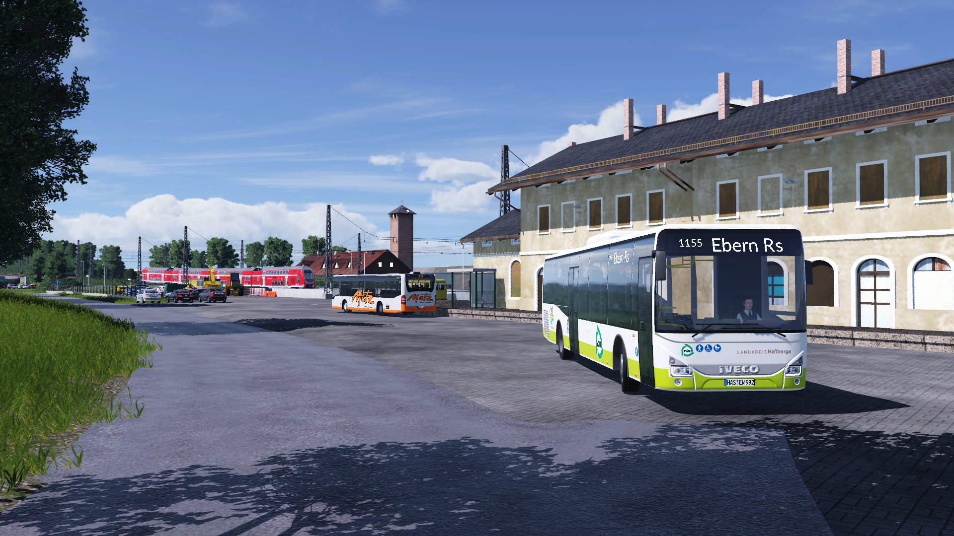Wagen 992 von Wagenhäuser Erlebnisreisen am Bahnhof Hassfurt