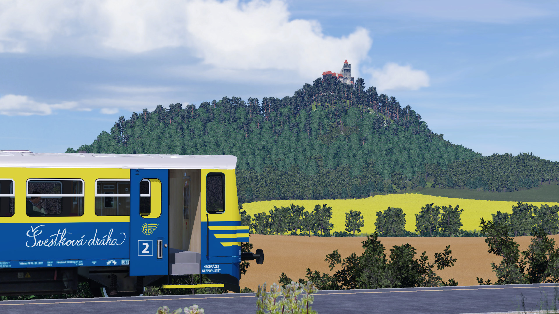 810.141 at station Rataje