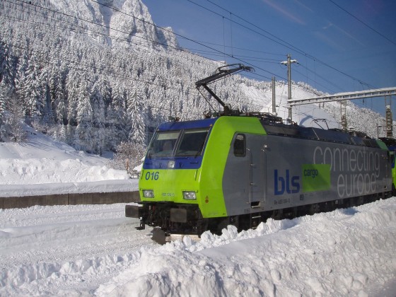 BLS Re 485 in Kandersteg