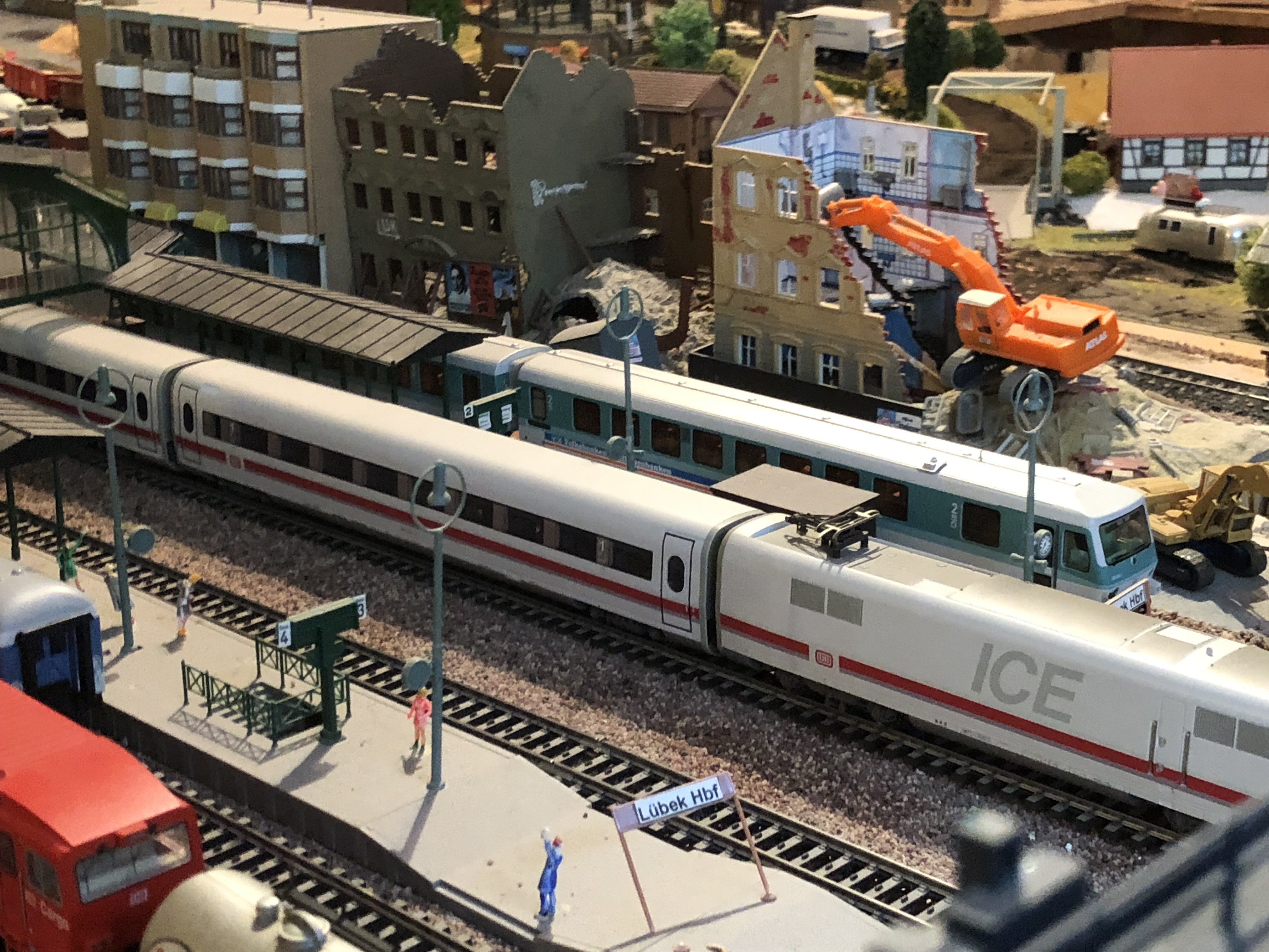ICE am Hauptbahnhof