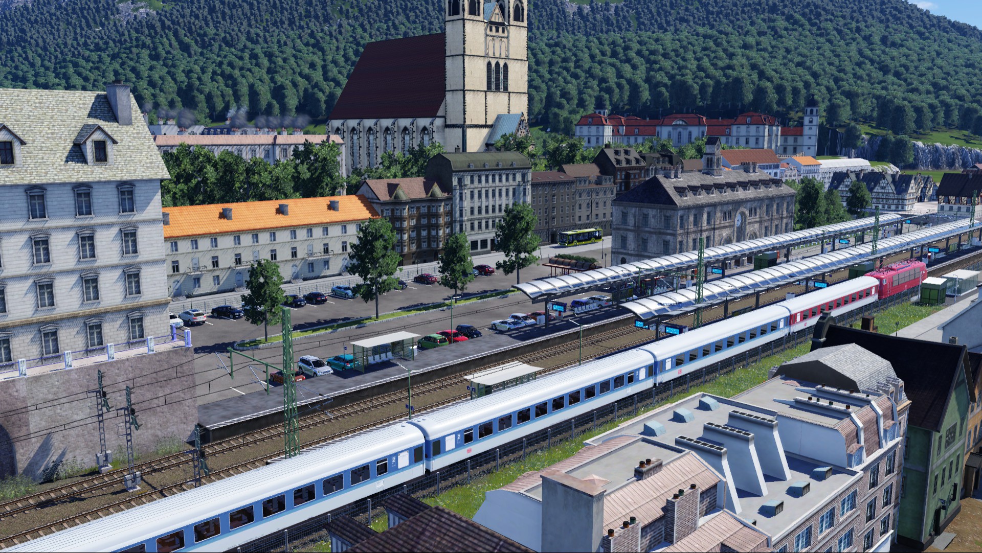 Ein InterRegio auf Durchfahrt